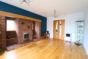 Photo 27- click for photo gallery